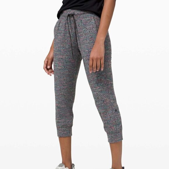 Lululemon Ready to Rulu Jogger Crop - 2 - Picture 2 of 7